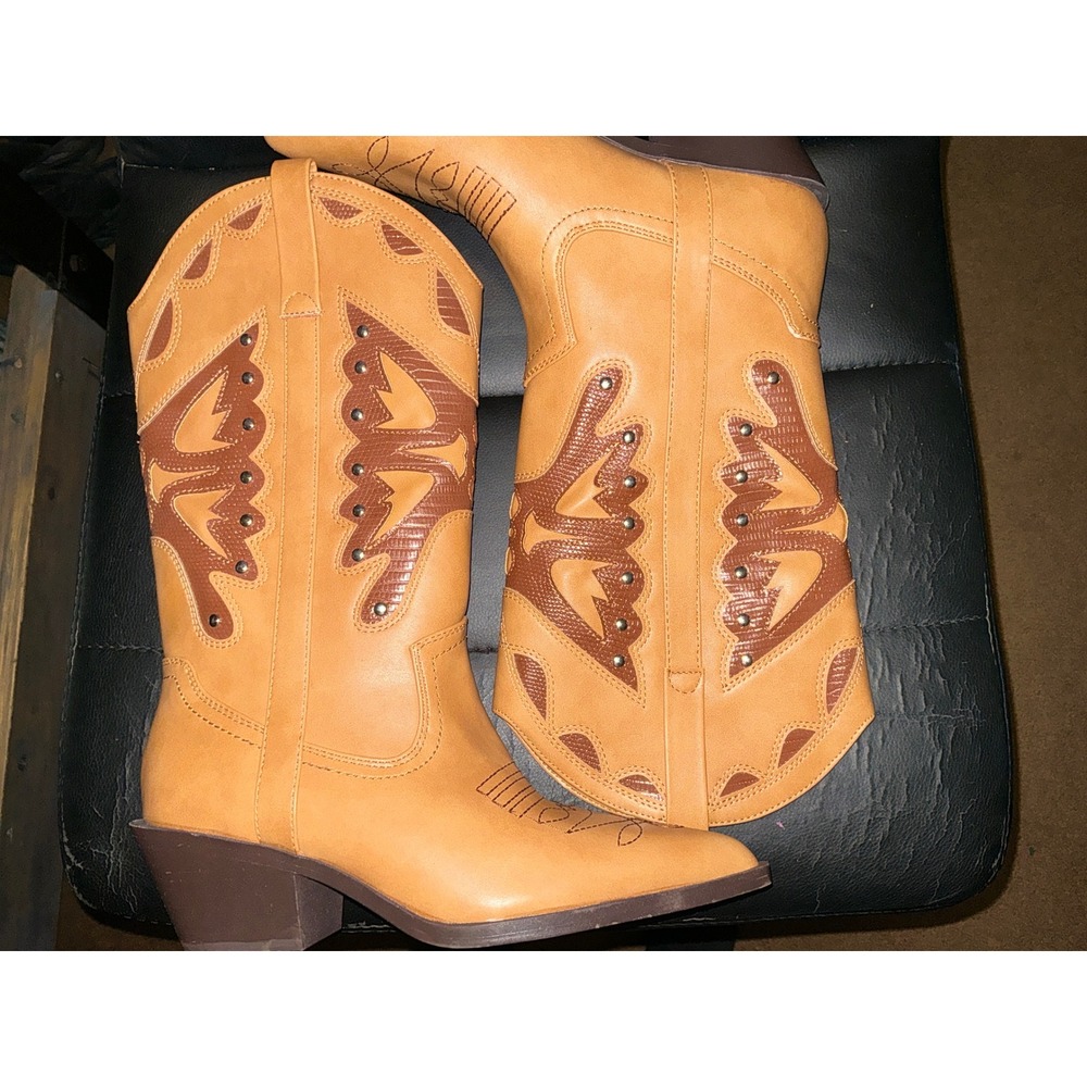 Madden Girl Saloonn Tan Western Butterfly Wing Studded Cowboy Boots SALO01J1 6M